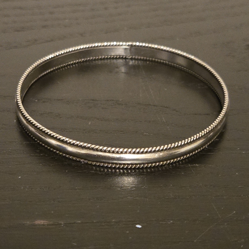 Tahe Sterling Silver Bracelet